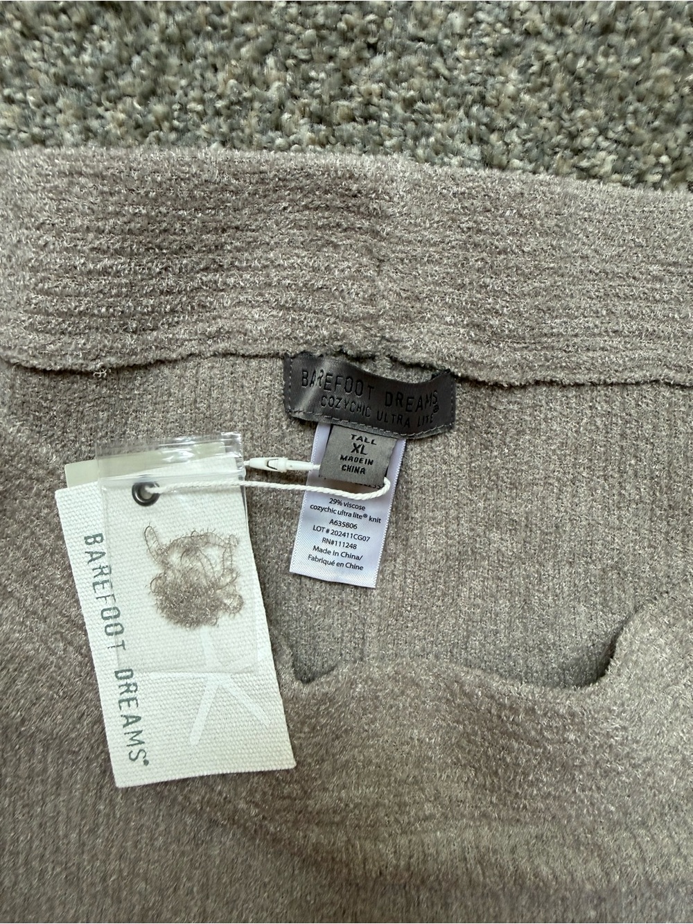 NWT Barefoot Dreams CozyChic Ultra Lite Crop Pant in Beach Rock Beige Tall XL - Picture 5 of 12